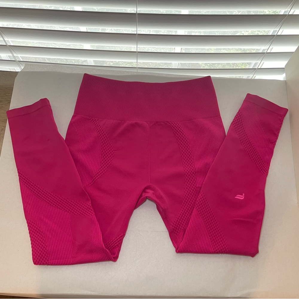 Fabletics Seamless High-Waisted Wave 7/8 - Neon Pink Tropic